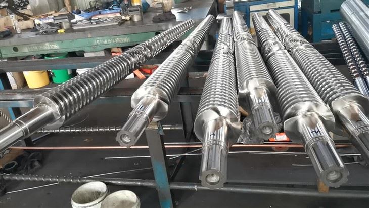 Bimetallic Screw For Plastic With Less 50% Reinforced Additives DW-S2